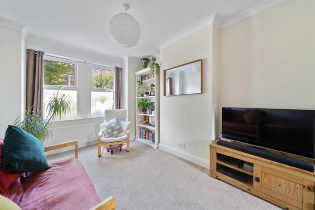 Aston Road, Raynes Park SW20 2 bed terraced house for sale