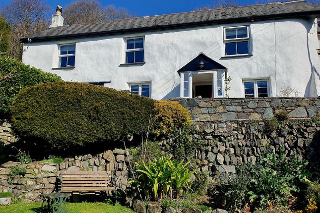 Porthoustock, St Keverne 3 bed detached house for sale