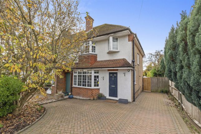 Geralds Road, High Wycombe HP13 3 bed semi