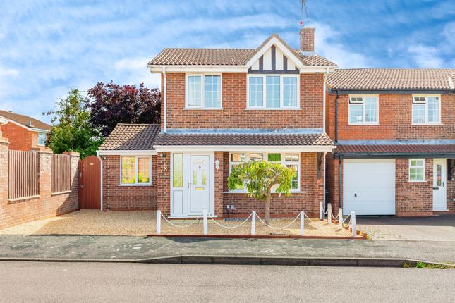 3 bed detached house