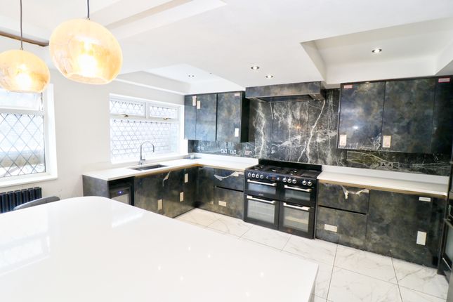 3 bed semi-detached house