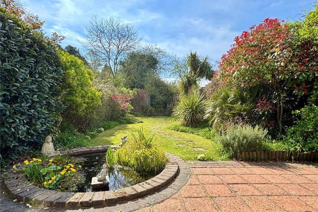 Churston Gardens, London, N11 3 bed end of terrace house for sale