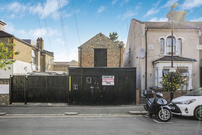 2 bedroom house for sale