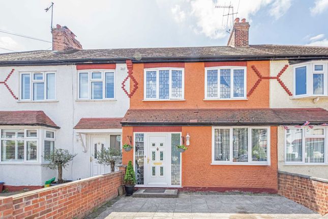 Smallberry Avenue, Isleworth TW7 3 bed house for sale