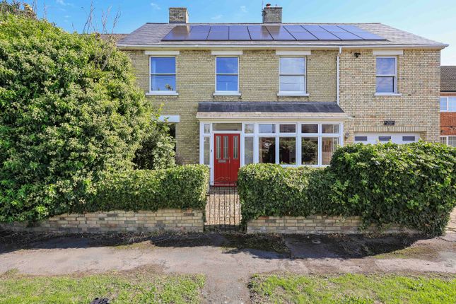 Pampisford CB22 5 bed detached house for sale