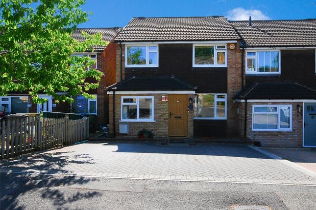 Yateley GU46 3 bed terraced house for sale