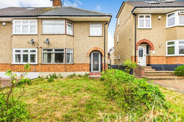 Kingfisher Road, Upminster RM14 3 bed semi