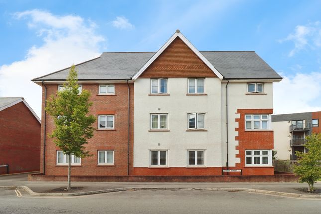 2 bedroom ground floor flat for sale