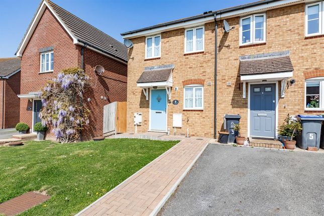 2 bedroom semi-detached house for sale