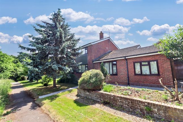 Cokers Close, Black Notley, Braintree 3 bed semi