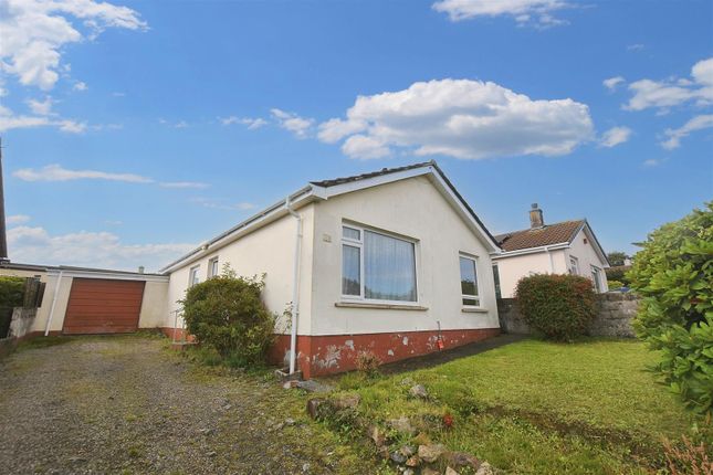 Lanmoor Estate, Lanner, Redruth 3 bed detached bungalow for sale