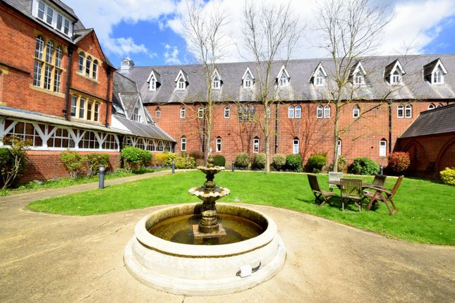 1 bed flat