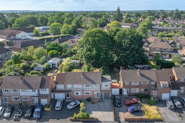5 bedroom semi-detached house for sale