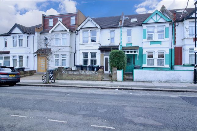 Wargrave Avenue, London 2 bed house for sale