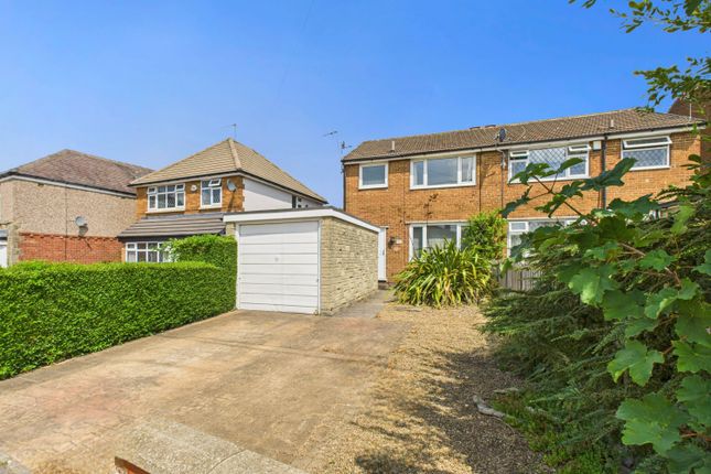 Meadow View Road, Meadowhead. S8 7TP 3 bed semi