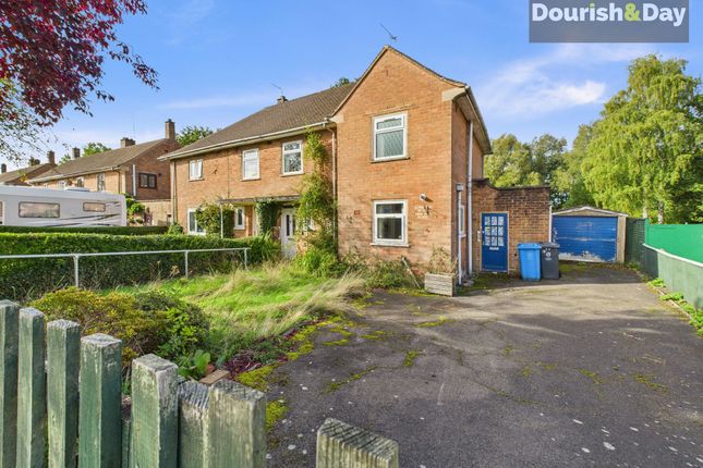 Moatbrook Avenue, Wolverhampton WV8 3 bed semi