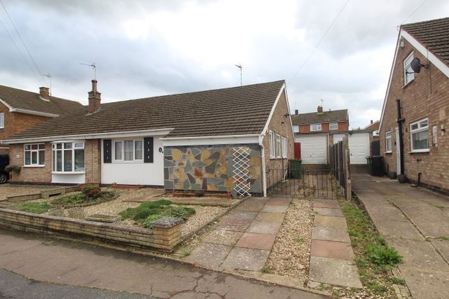 2 bedroom semi-detached bungalow for sale