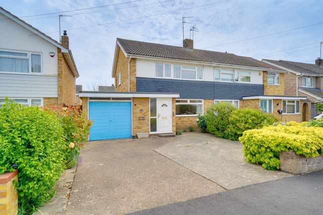Parkway, St. Ives, Cambridgeshire, PE27 3 bed semi