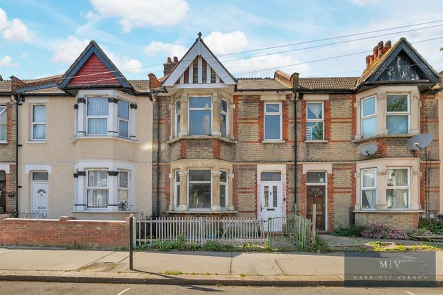 3 bed terraced house