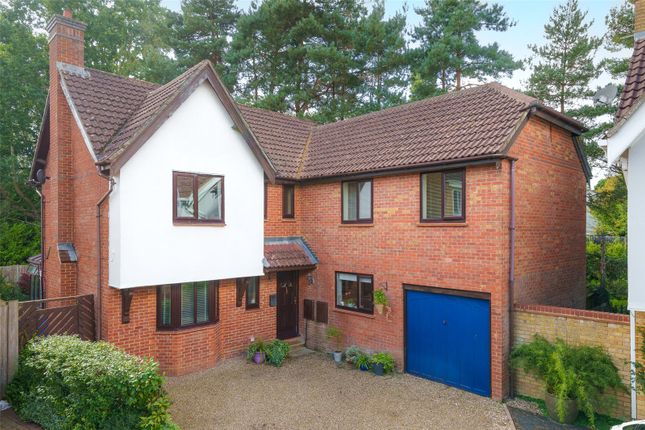 Northbrook Copse, Berkshire RG12 5 bed detached house for sale