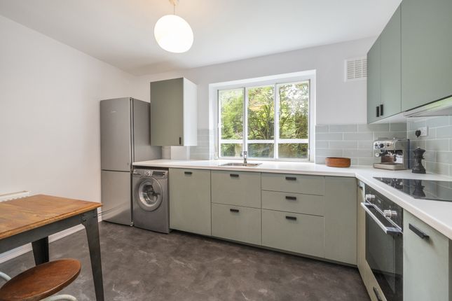 Rye Court, 214 Peckham Rye, London, SE22 2 bed flat for sale