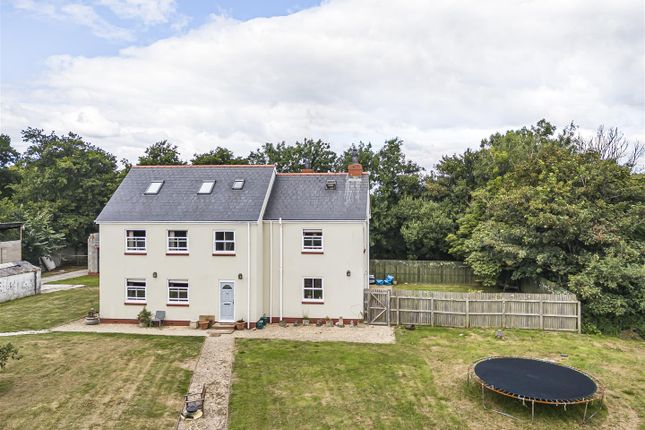 8 bedroom detached house for sale