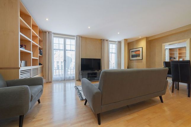Clarendon Court, London 2 bed apartment for sale