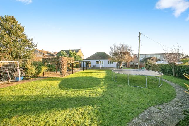 4 bedroom detached bungalow for sale