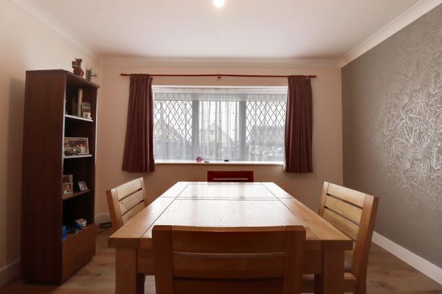 3 bed semi-detached bungalow