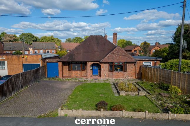 Snake Lane, Birmingham B48 3 bed detached bungalow for sale
