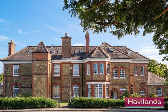 Pennington Drive, London 1 bed flat for sale