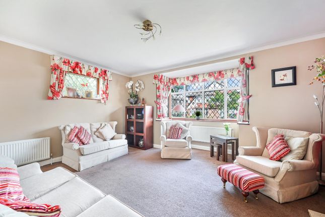 Rutherwyke Close, Stoneleigh 4 bed detached house for sale