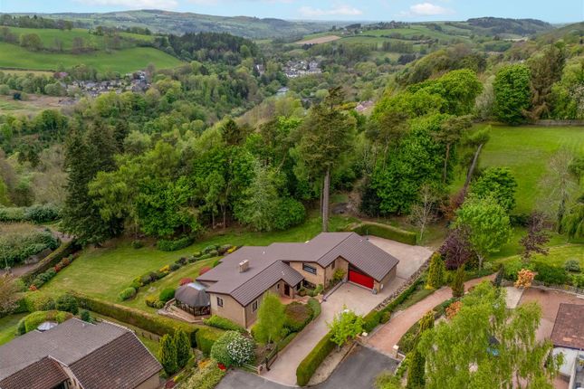 St. Patricks Court, Lanark 5 bed detached house for sale