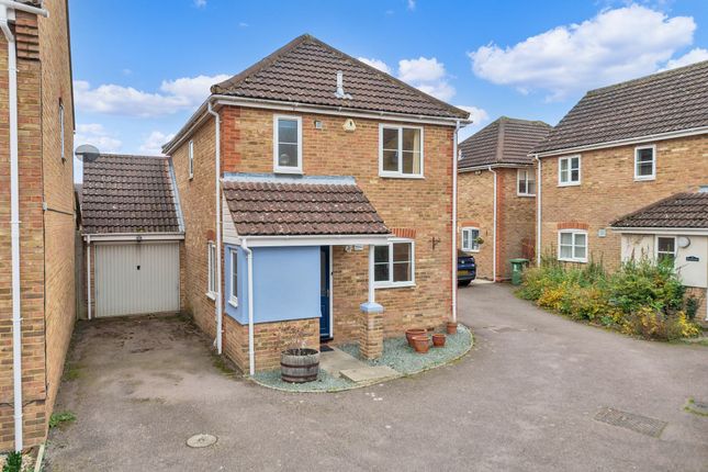 Brookside, Royston SG8 3 bed detached house for sale