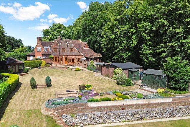 Park Road, Banstead, Surrey, SM7 4 bed semi