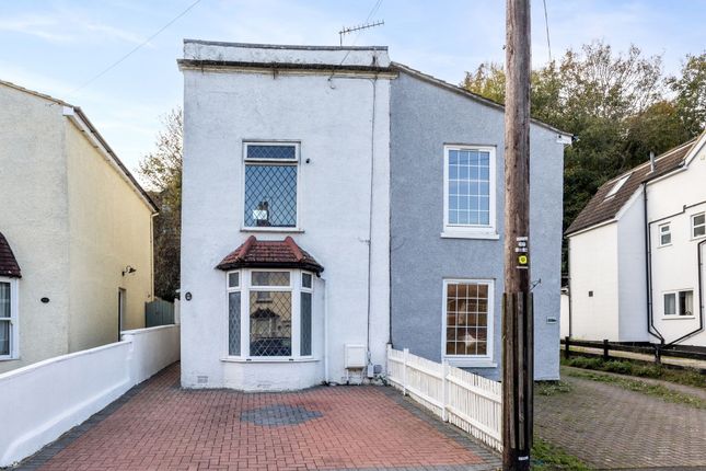 Garlands Road, Redhill RH1 2 bed semi