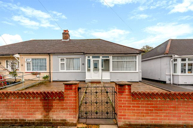 Powys Close, Bexleyheath, Kent, DA7 3 bed bungalow for sale