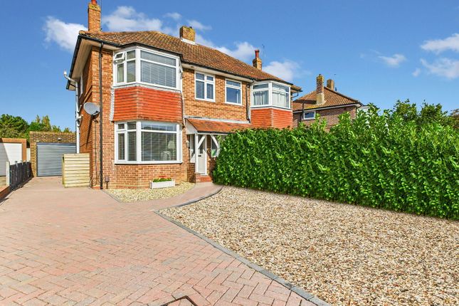 Terringes Avenue, Worthing, BN13 1JP 3 bed semi