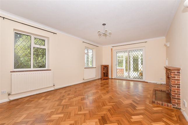 3 bed detached bungalow
