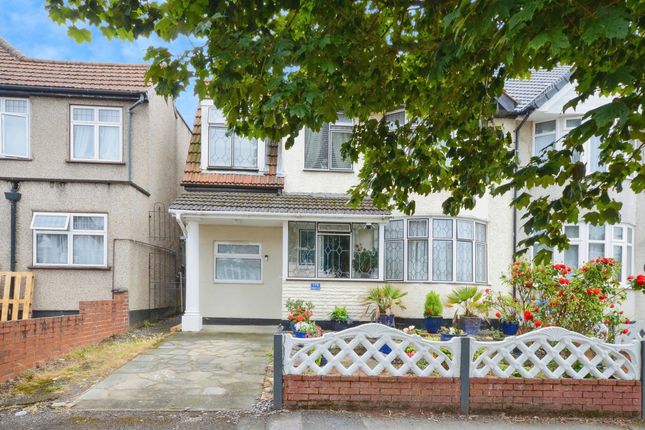 4 bedroom end of terrace house for sale