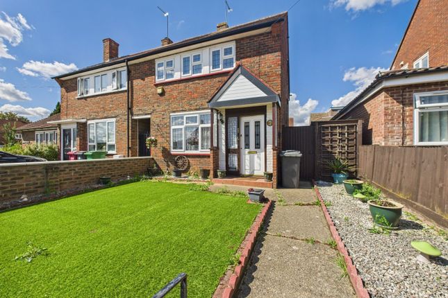 Warren Close, Langley, Berkshire, SL3 2 bed semi