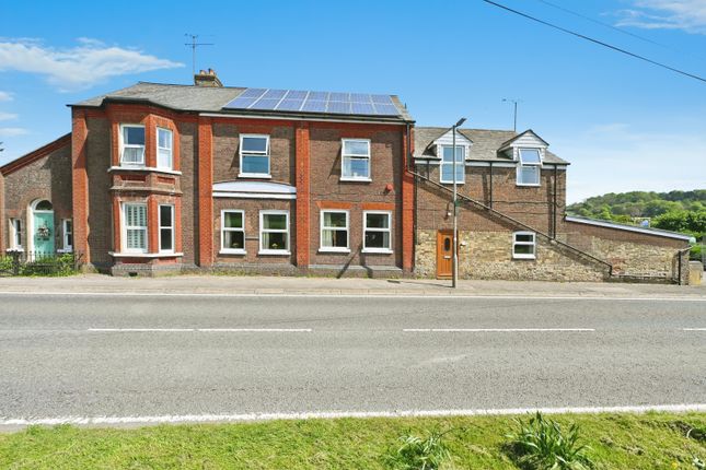 6 bedroom semi-detached house for sale
