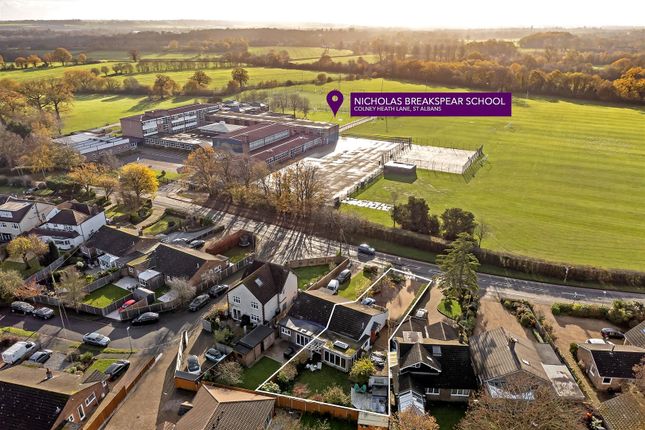 Colney Heath Lane, St. Albans 2 bed semi