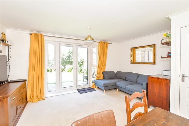 Wood Hill Way, Bognor Regis, West Sussex 3 bed semi