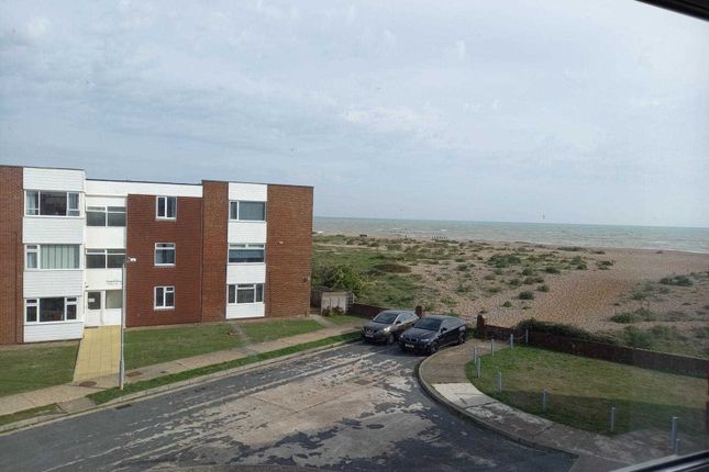 23 Clarence Court,BN24 6BY 2 bed flat for sale