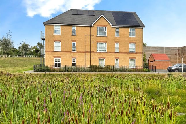Porthcawl Close, Hertfordshire SG1 2 bed flat for sale