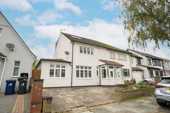 5 bedroom semi-detached house for sale