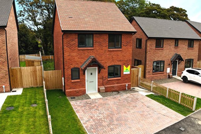 7 Stones Wharf, Weston Rhyn, Oswestry 3 bed detached house for sale