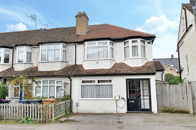 Molewood Road, Hertford SG14 3 bed end of terrace house for sale