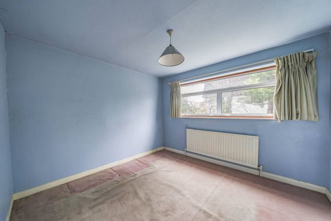 Lyonsdown Road, New Barnet, Barnet, EN5 4 bed detached house for sale